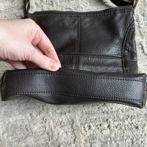 The Sak Iris Crossbody Bag Brown Adjustable Pebbled Leather Casual Minimalist - Picture 5 of 11